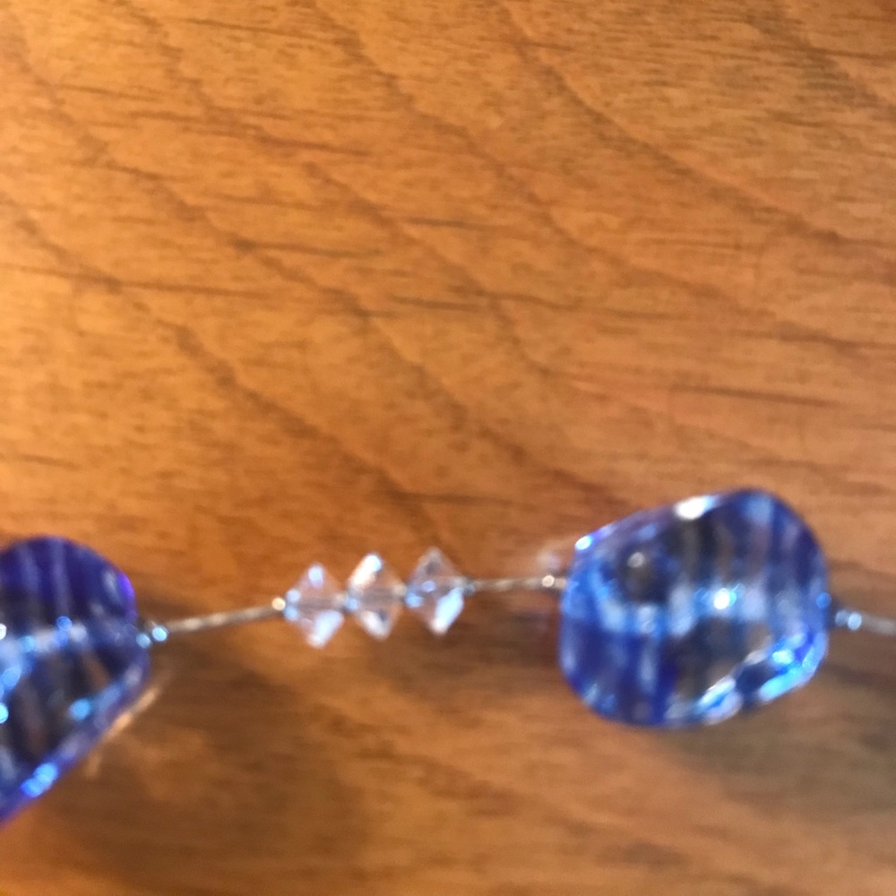 Beautiful Blue/Clear Glass Wire Necklace - Picture 4 of 4